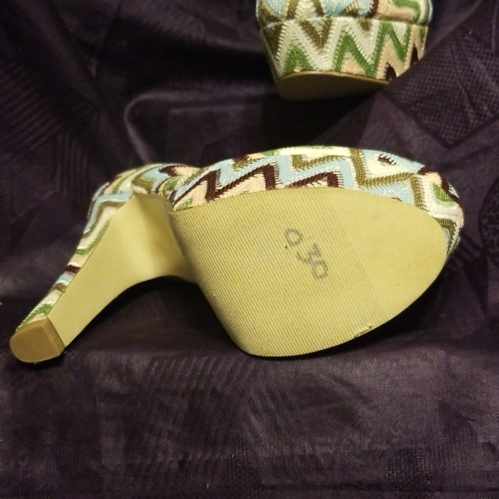 Shoes: NWOT Madden Girl Heels - Picture 3 of 4